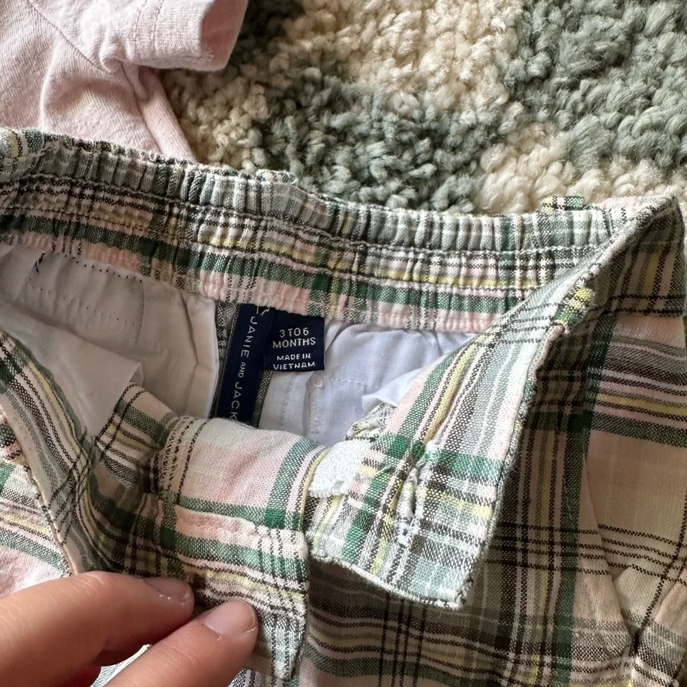 Pale pink, baby set, Janie and Jack, plaid shorts - Picture 3 of 3